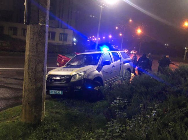 У Луцьку трапилась аварія за участю патрульних. ФОТО